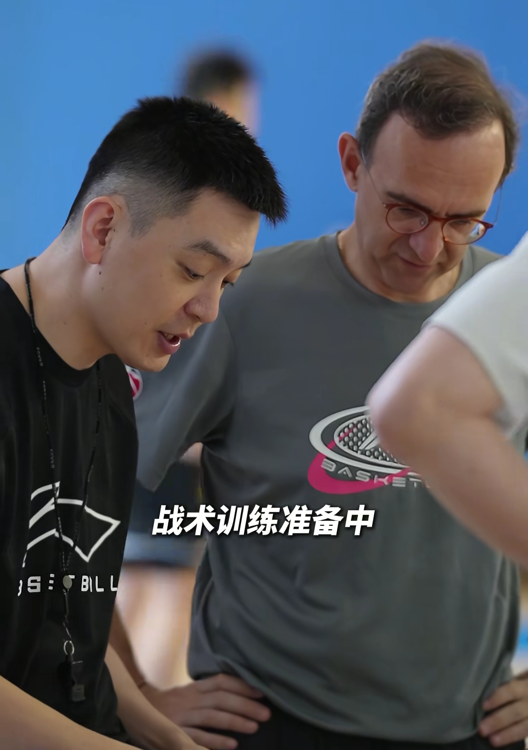 包含辽宁本钢发布备战花絮，冲刺阶段单刀错失，NBA季后赛任务艰巨，心理建设被强调的词条